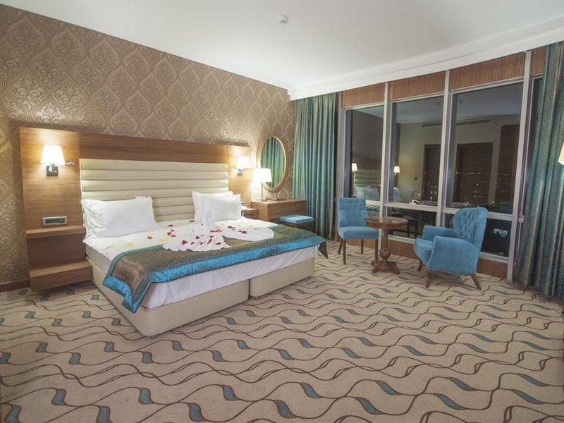 Margi Hotel Edirne Exterior foto A room at the hotel